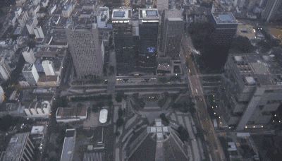 Extreme between skyscrapers