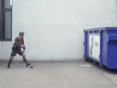 Cool way to throw a grenade