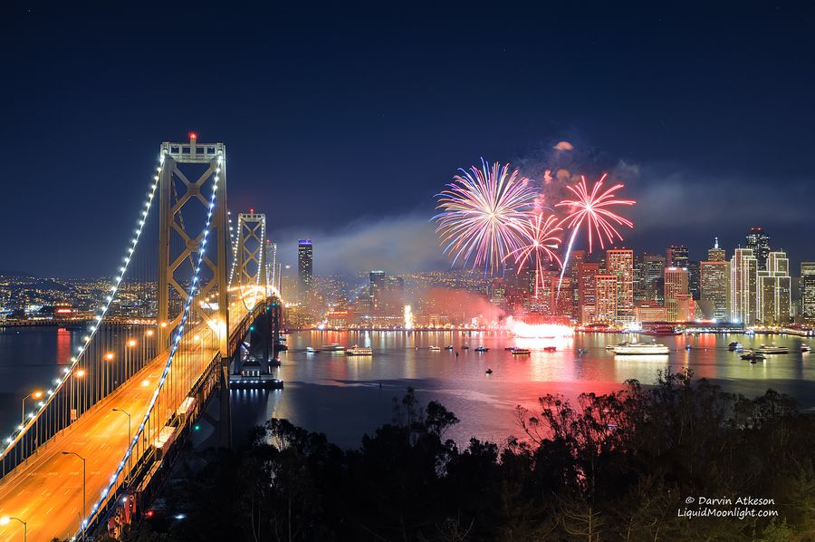 San Francisco New Years Fireworks - Happy New Year 2012