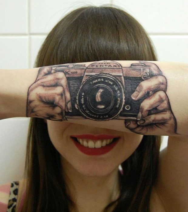 Optical illusion tattoo