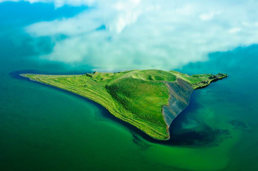 Iceland’s Stunning Pseutocrater Isle