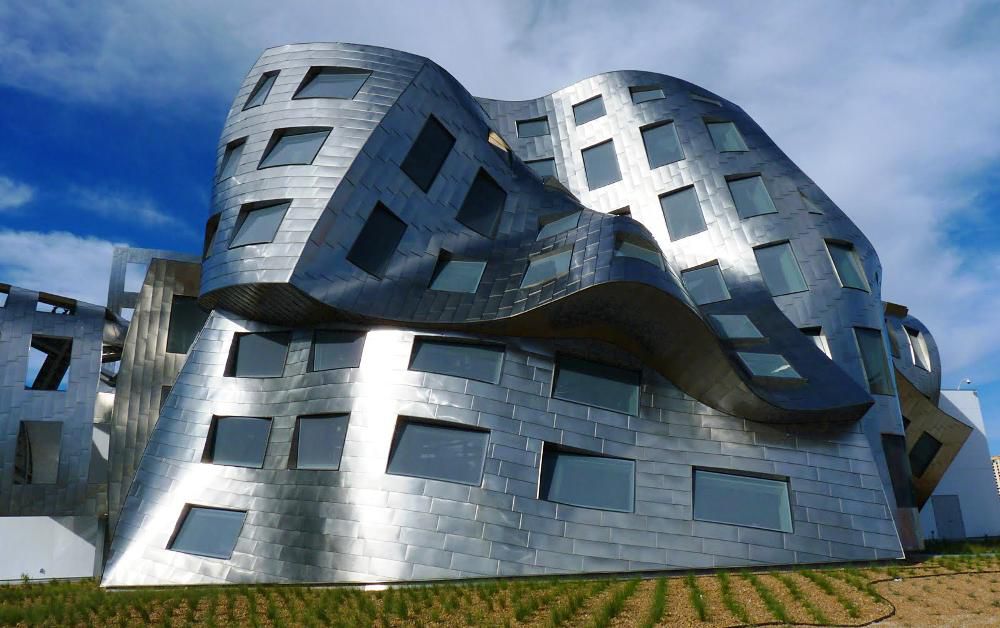 Las Vegas’s Luxe Lou Ruvo Building
