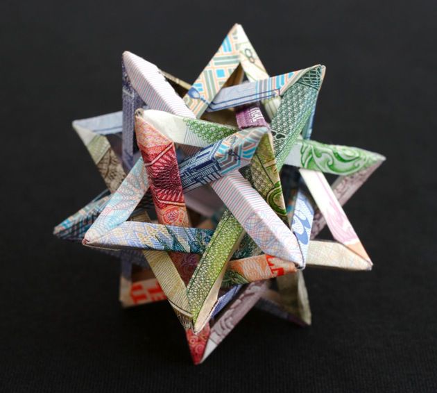 Money sculptures by <em><span><a href=