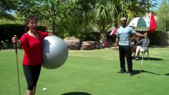 59 Year Old Mom Scores 10 Foot Putt