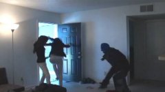 Boyfriend Prank Robs Girls’ Apartment