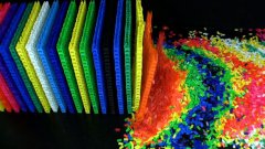 60,000 Dominos