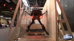 DARPA's Pet-proto robot navigates obstacles