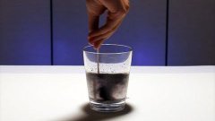 Incredible chemical reaction!