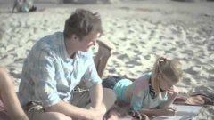 Extra gum emotional father-daughter origami commercial