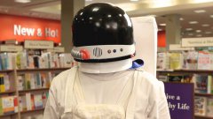 An Astronaut's Guide to Life on Earth