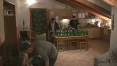 Flight Of The Bumble Bee Played On Glass Bottles
