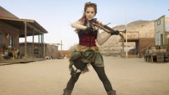 Lindsey Stirling - Roundtable Rival