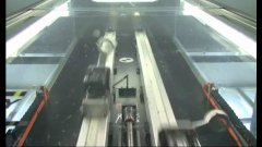 Robot Juggles Five Balls